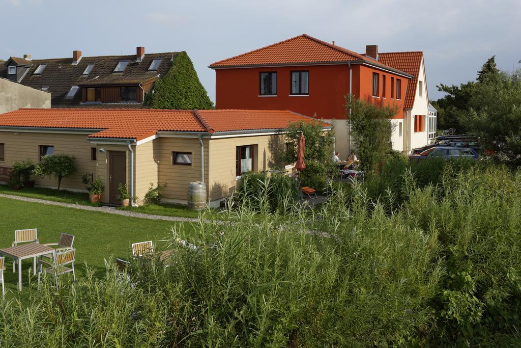 Haus Achtern Diek In Erster Reihe Am Meer Fehmarn Exterior foto